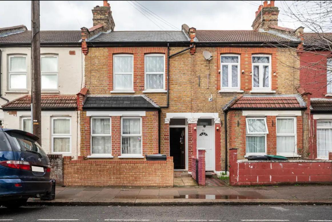 Hatton Homes - Thackeray Avenue Londres Exterior foto